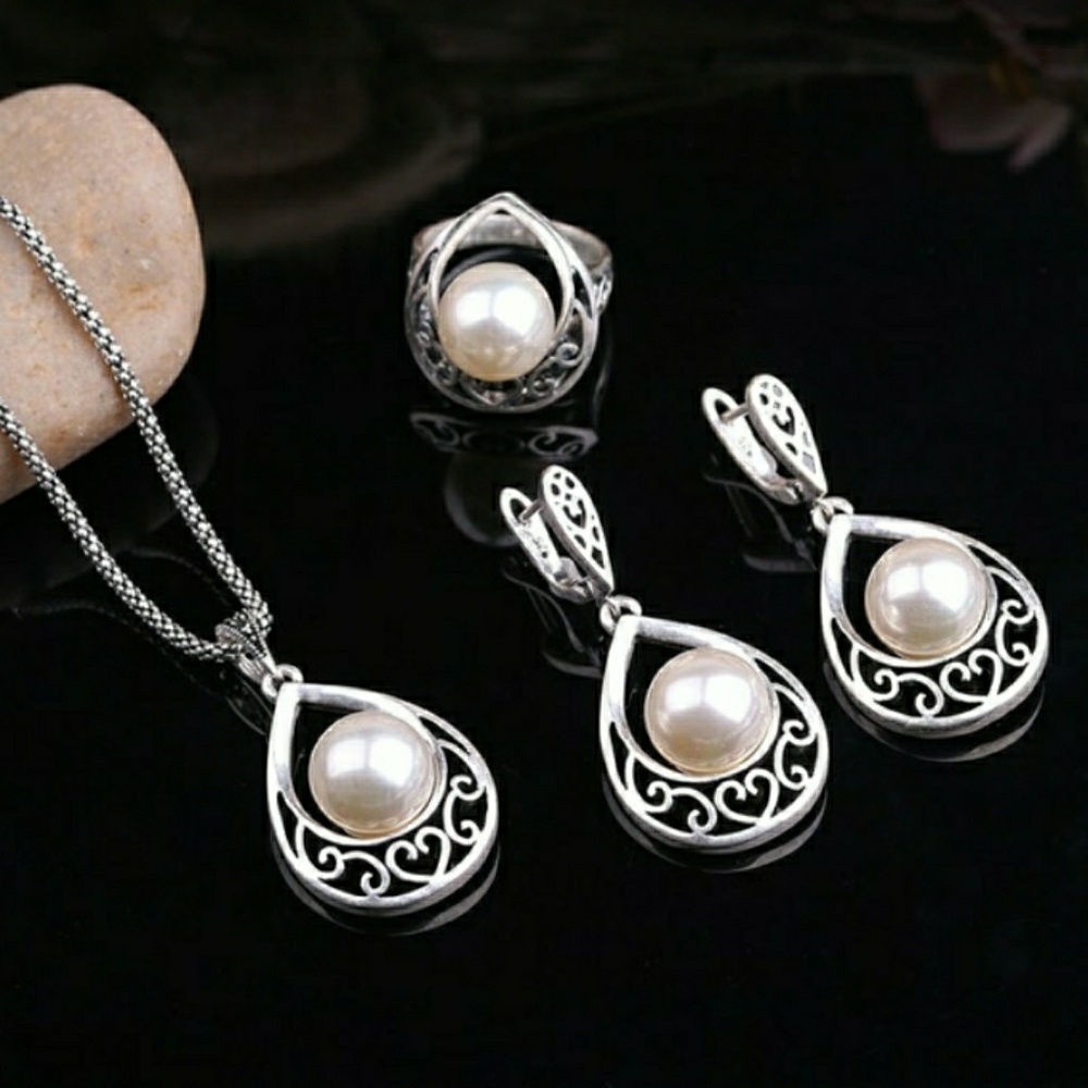 Vintage Silver Pearl Water Drop Jewelry Set